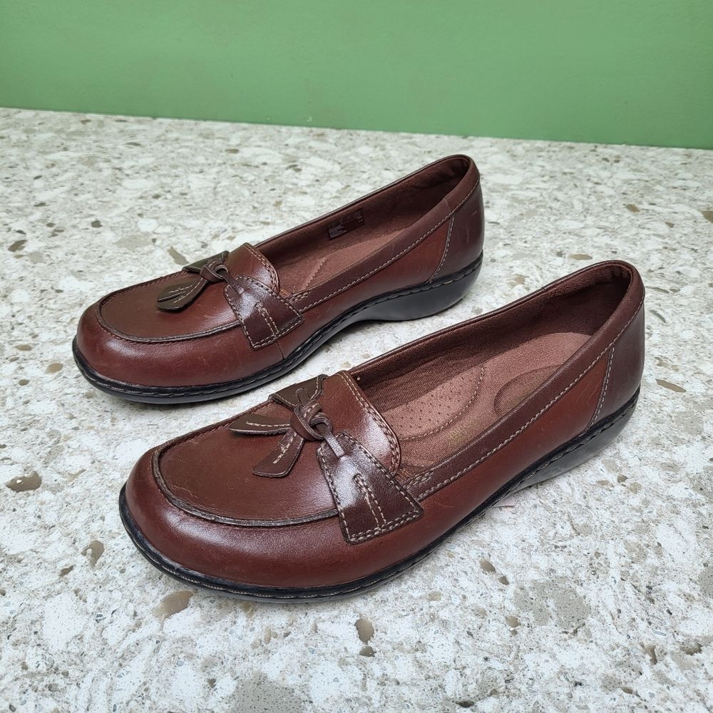 NEW Clarks Loafers- Size 8